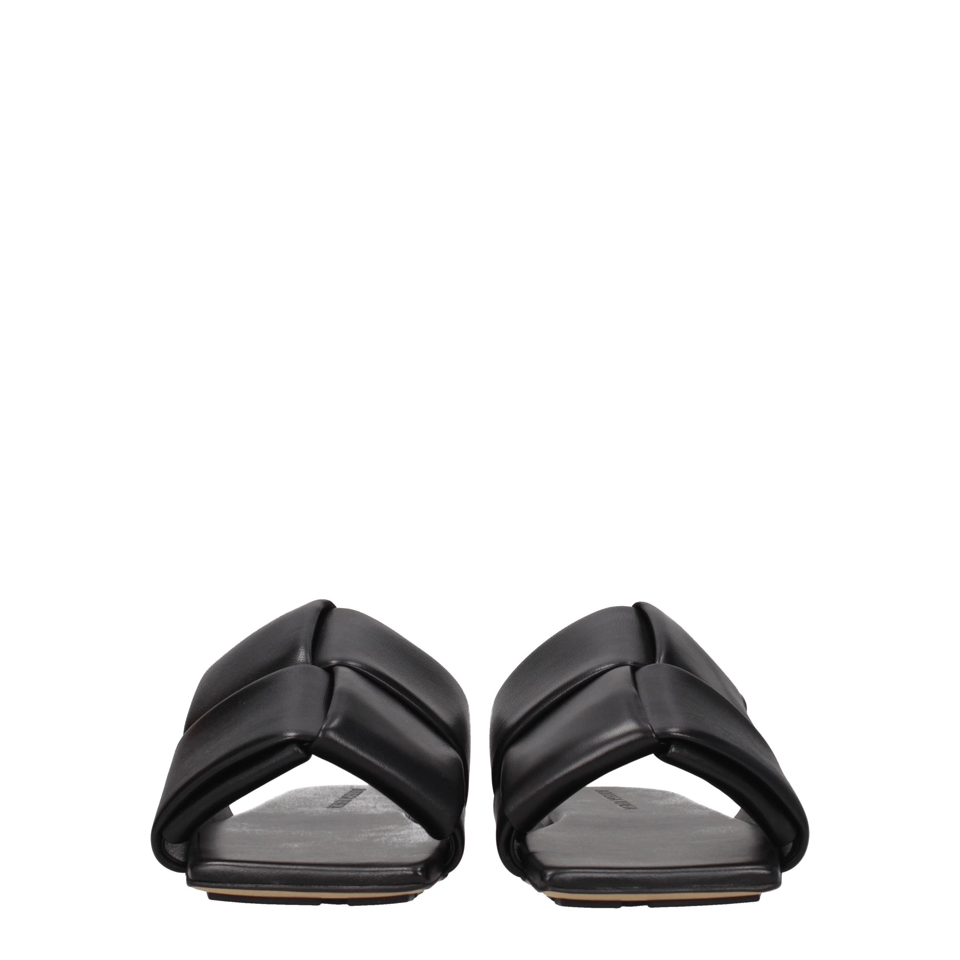 Bottega Veneta hotsell Padded Sandals Nero